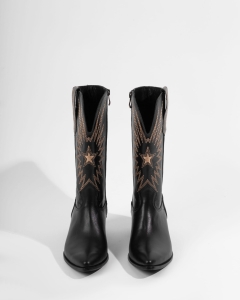 Kowbojki damskie ze skóry naturalnej, czarne kozaki na obcasie z haftowanym wzorem