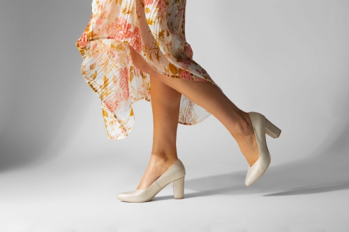 eleganckie czółenka na szerokim obcasie