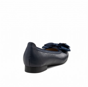 granatowe baleriny damskie na płaskiej podeszwie