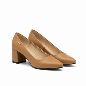 brązowe czółenka damskie na niskim obcasie