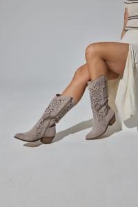 Kowbojki damskie na obcasie z ażurową cholewką, skórzane kozaki o smukłym nosku